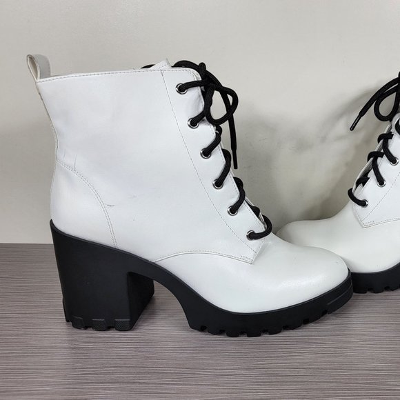 BP. Masson Bootie, White Faux Leather Womens Sz 8 - Picture 7 of 10